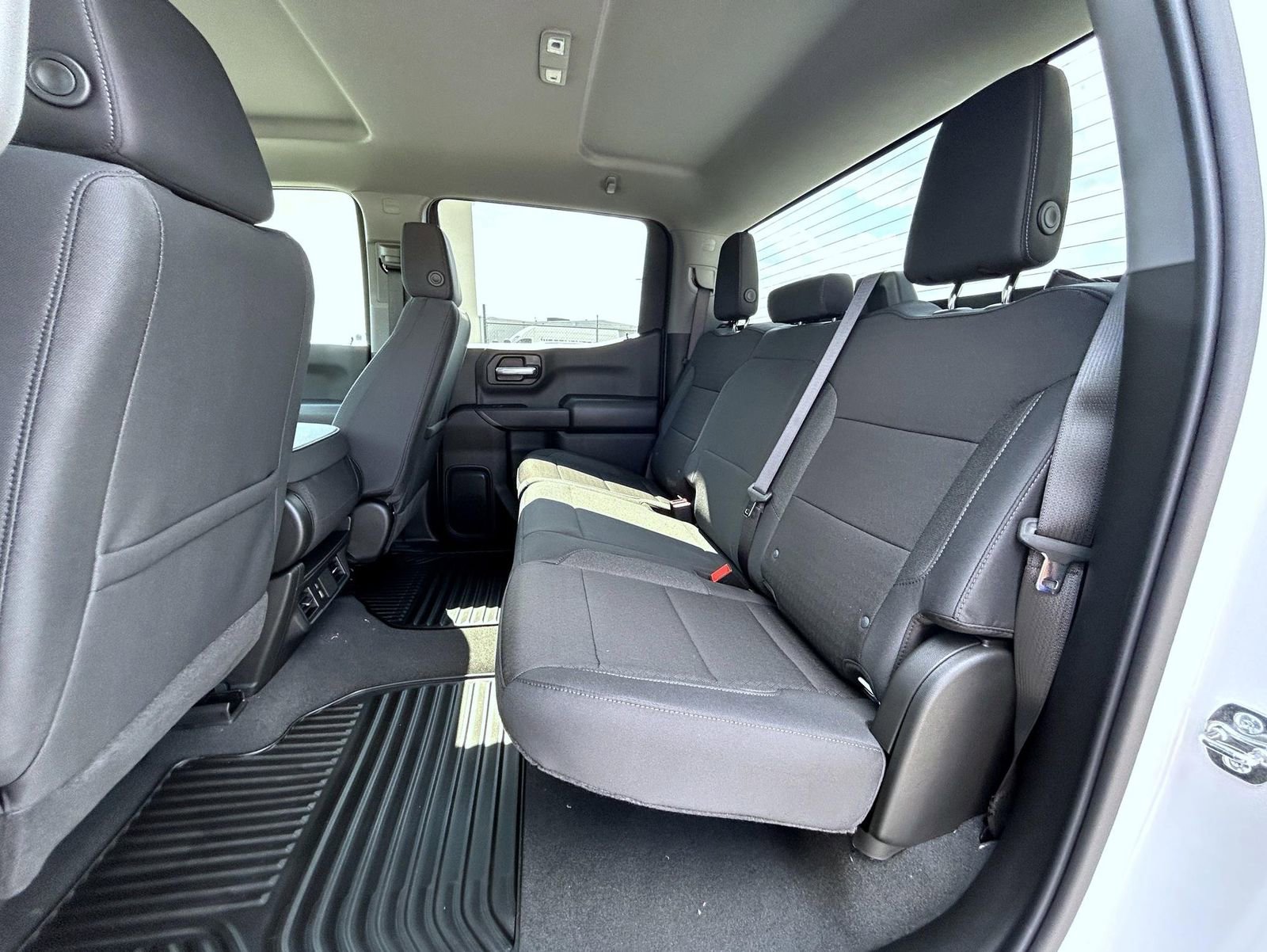 2026 Chevrolet Silverado 1500 Custom photo 20