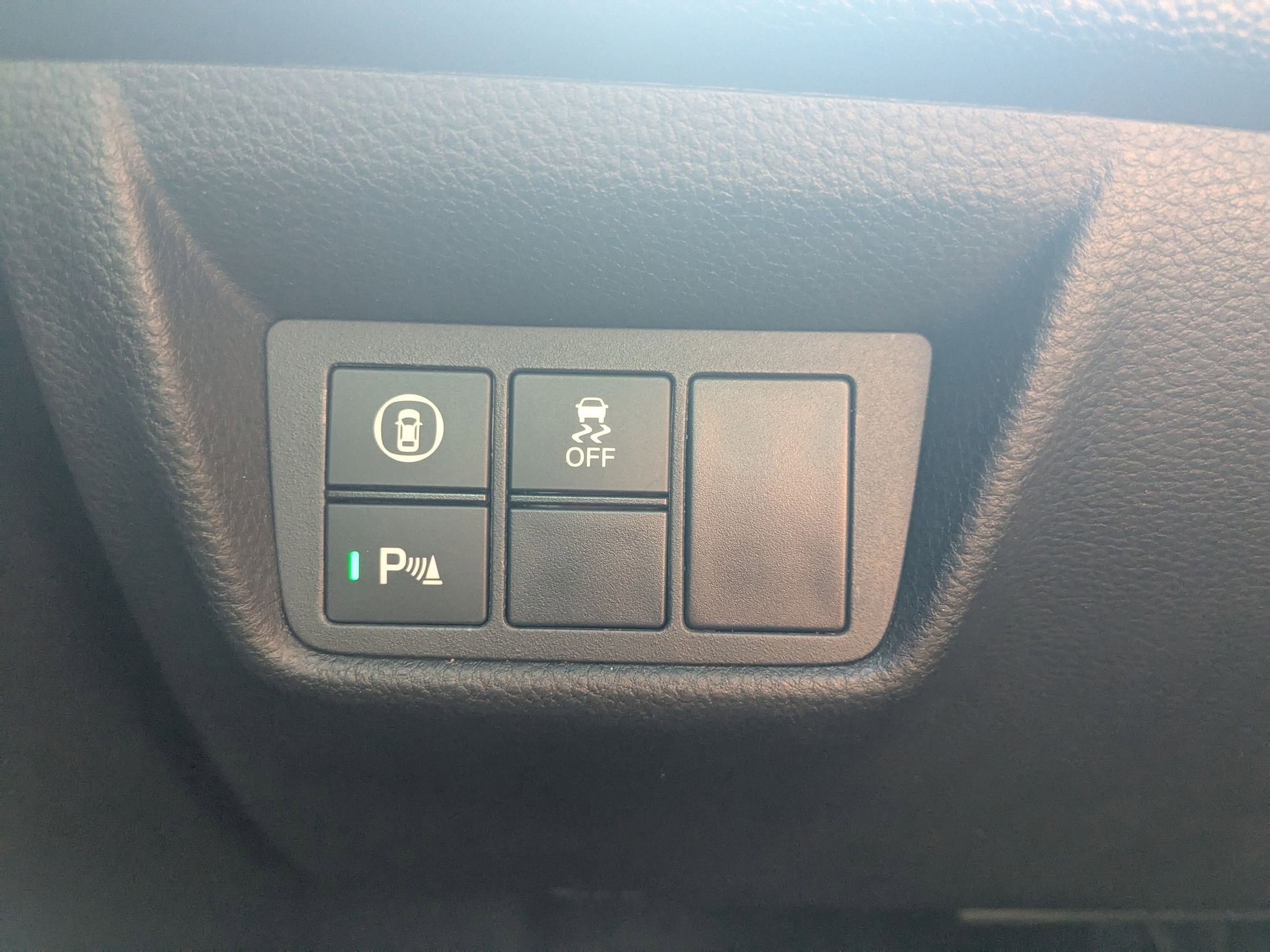 2018 Honda Accord Touring 2.0T photo 16