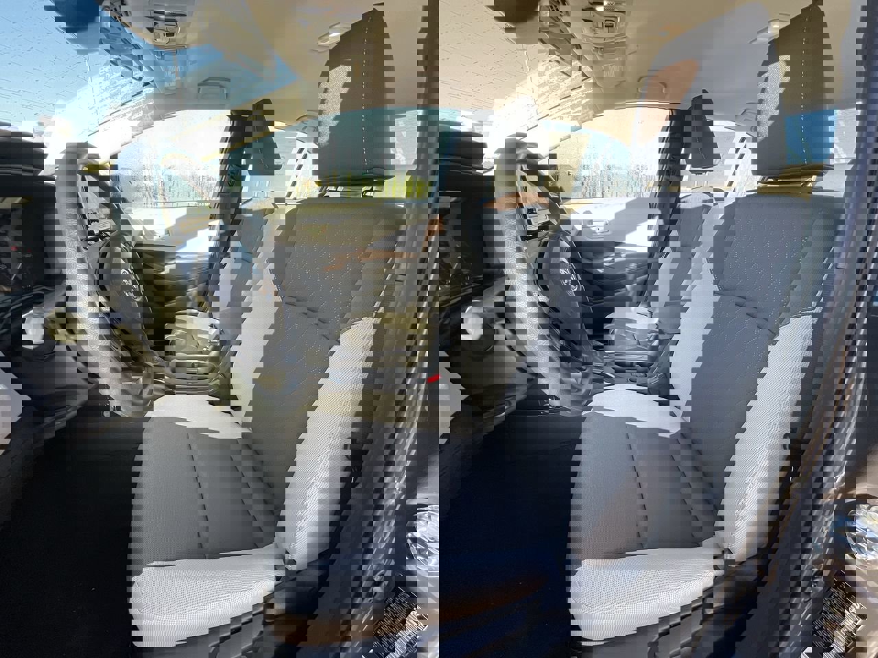 2025 Toyota Corolla LE photo 11
