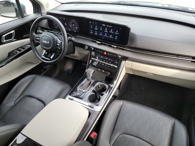 2023 Kia Carnival SX photo 33