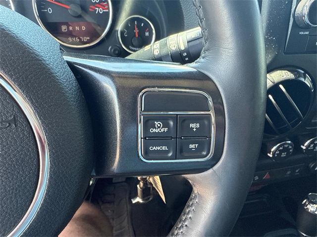 2017 Jeep Wrangler Unlimited Rubicon Recon photo 22
