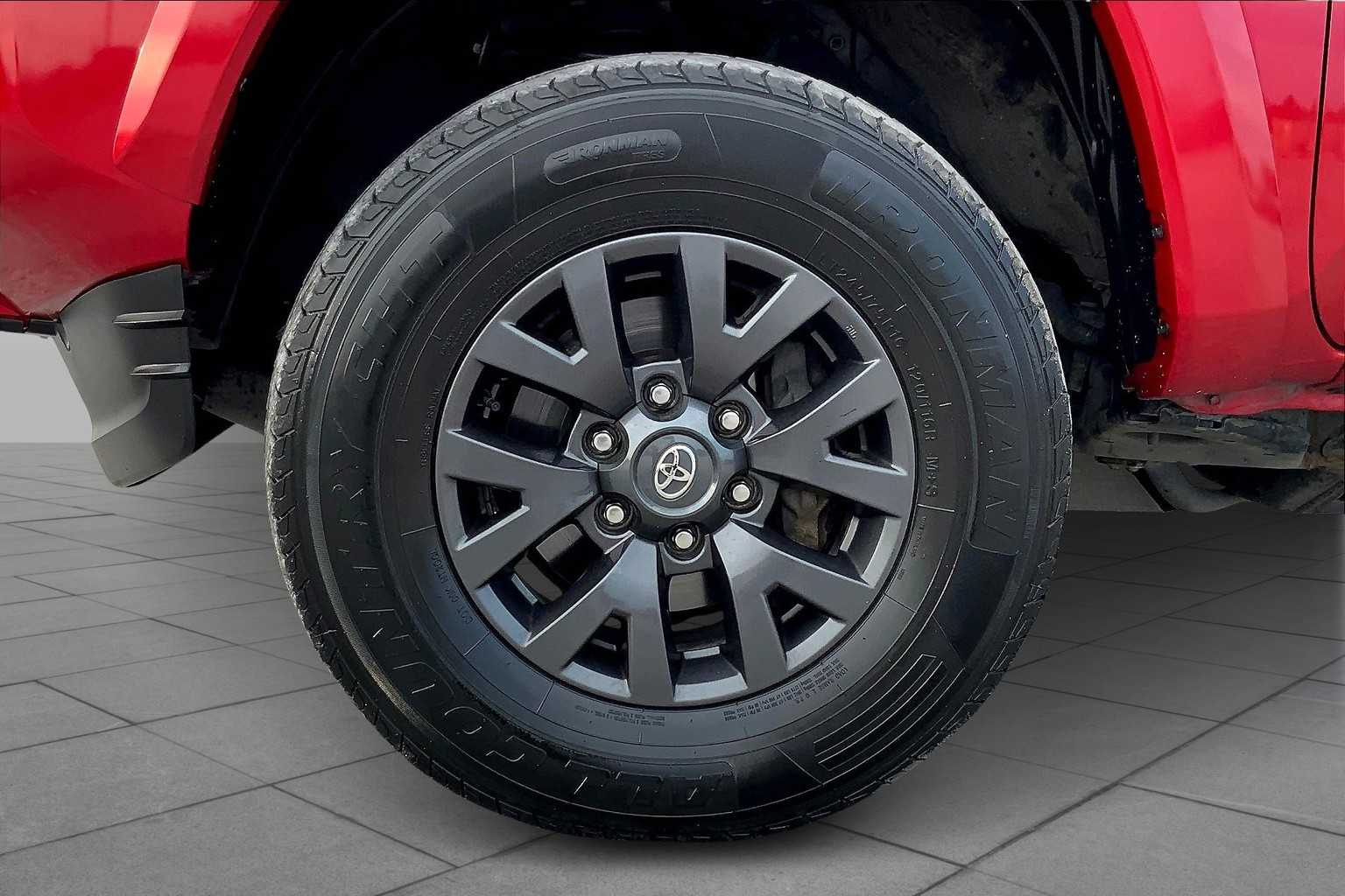 2021 Toyota Tacoma SR5 photo 10