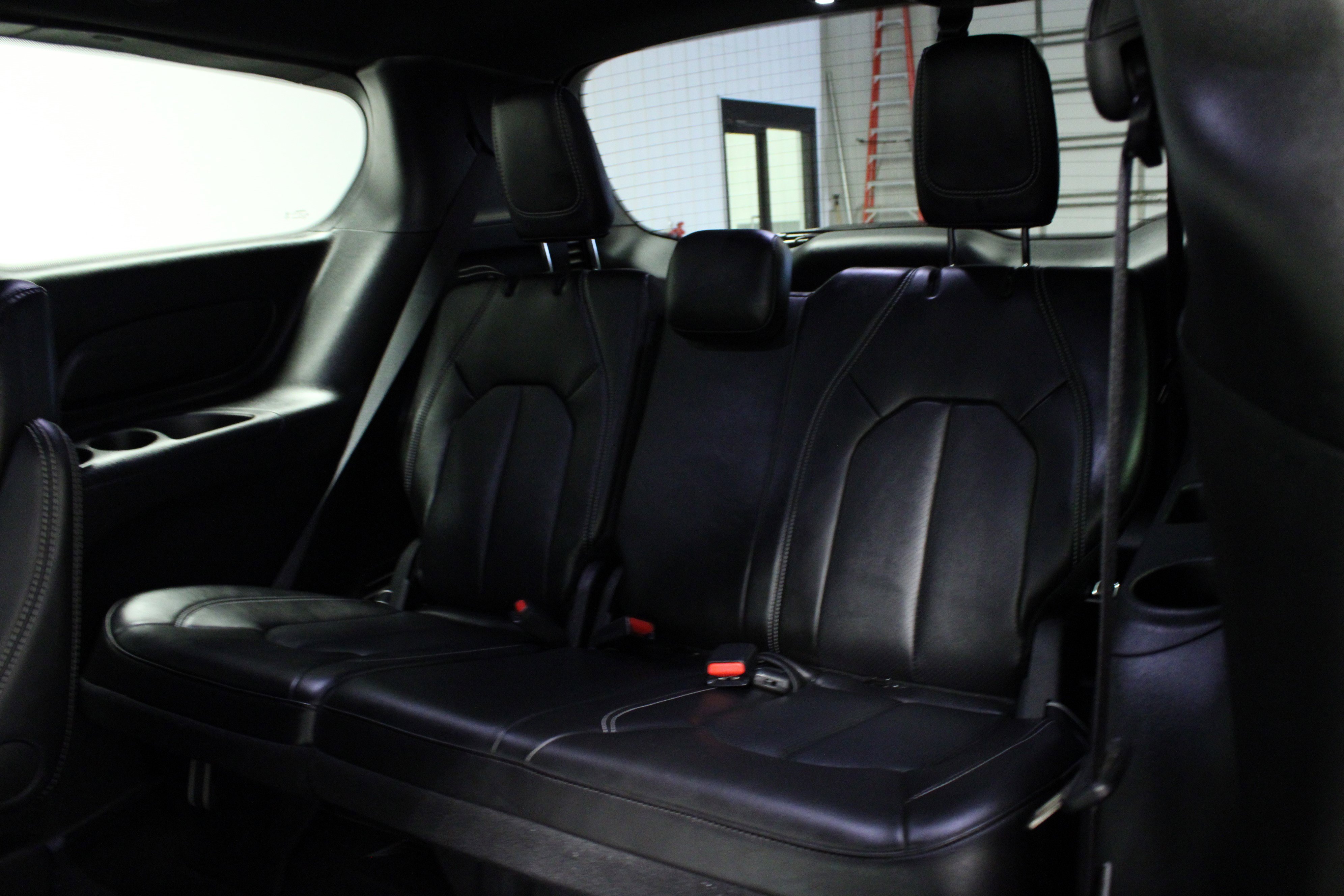 2025 Chrysler Pacifica photo 13