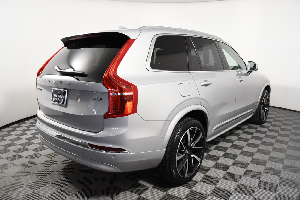 2024 Volvo XC90 B5 Plus photo 6