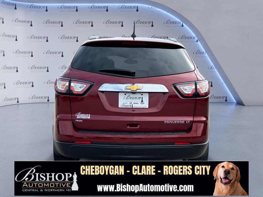 2016 Chevrolet Traverse 1LT photo 4