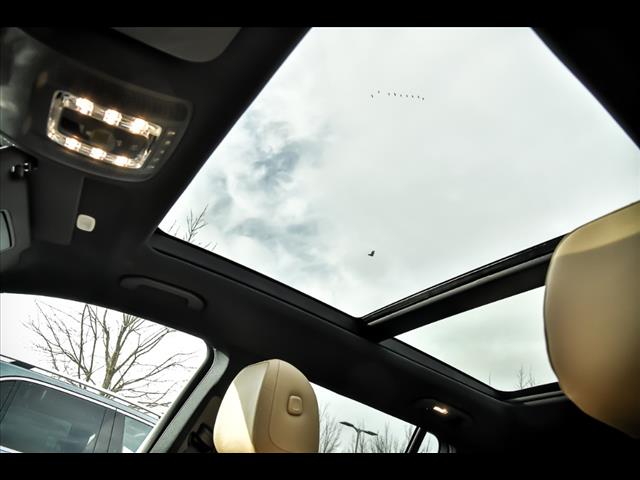 2025 Mercedes Benz GLS 450 4MATIC photo 11