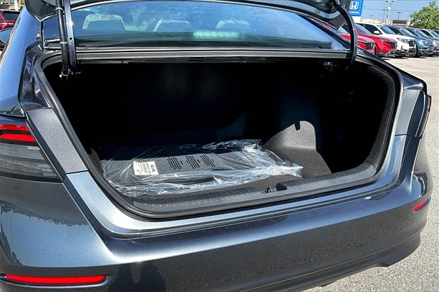 2025 Honda Accord 1.5T LX photo 5
