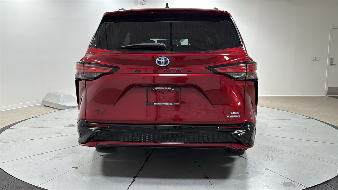 2024 Toyota Sienna XSE photo 4