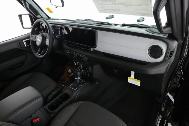 2025 Jeep Gladiator Willys photo 26