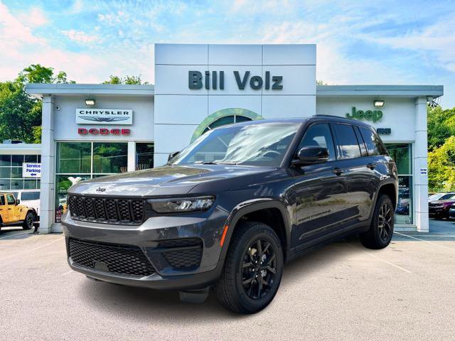 2025 Jeep Grand Cherokee Altitude's photo