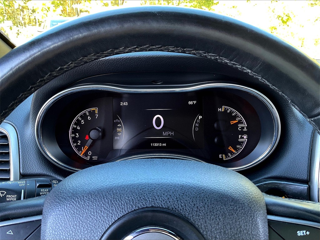 2018 Jeep Grand Cherokee Altitude photo 14
