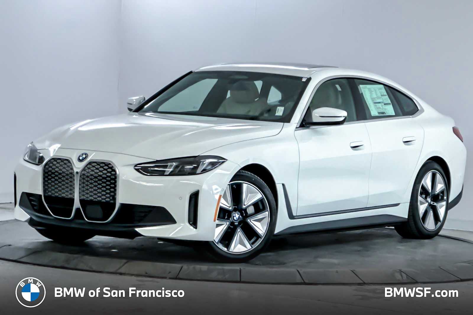 2025 BMW i4 40's photo