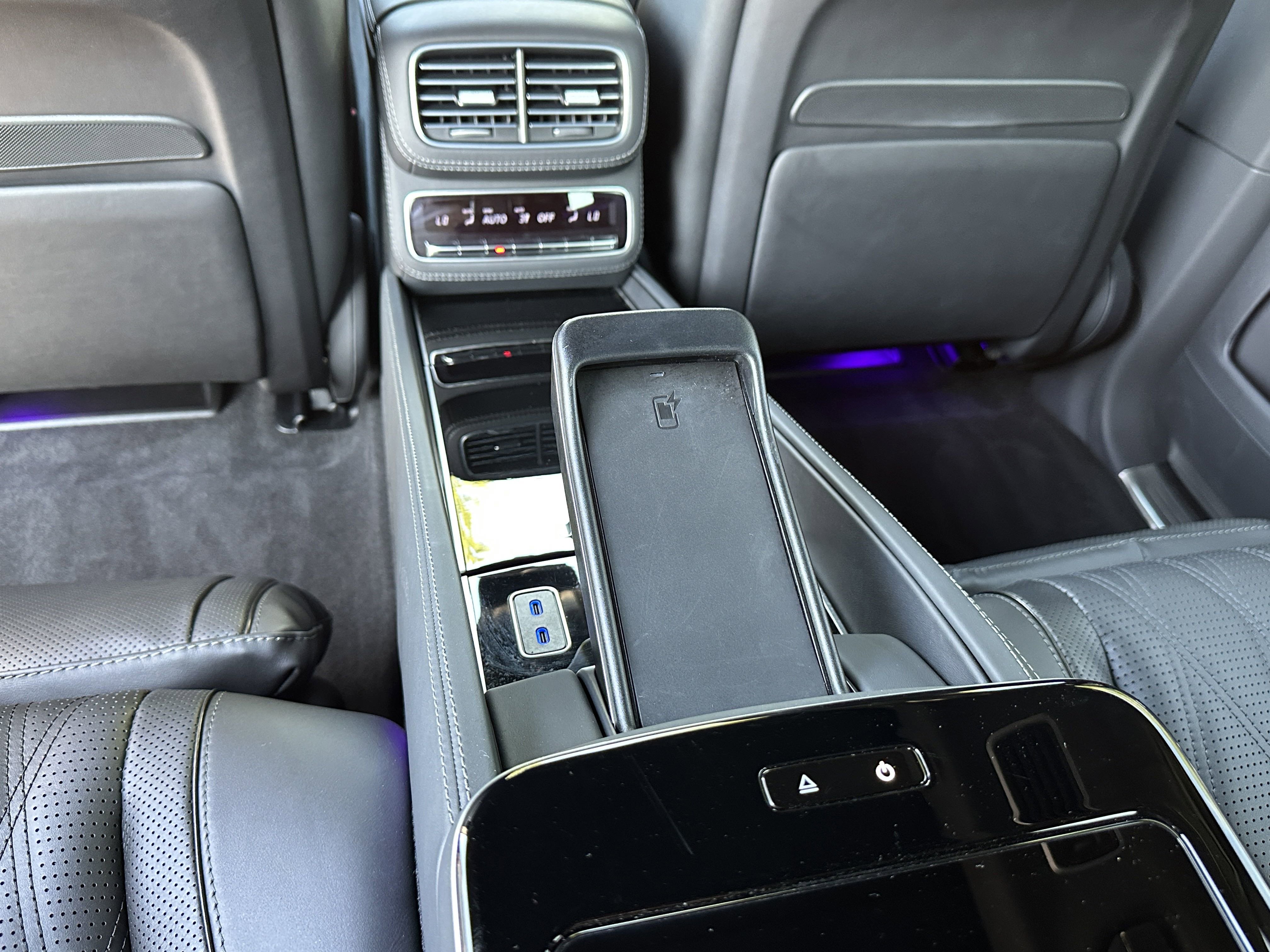 2024 Mercedes Benz GLS 4MATIC Maybach 600 photo 5