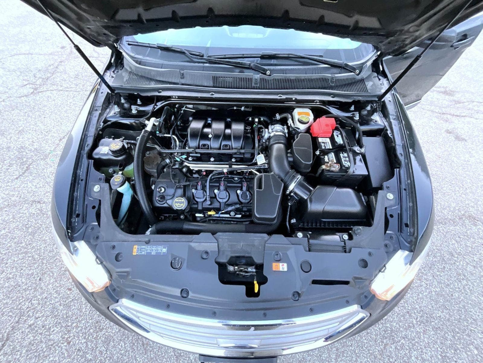 2014 Ford Taurus SEL photo 19