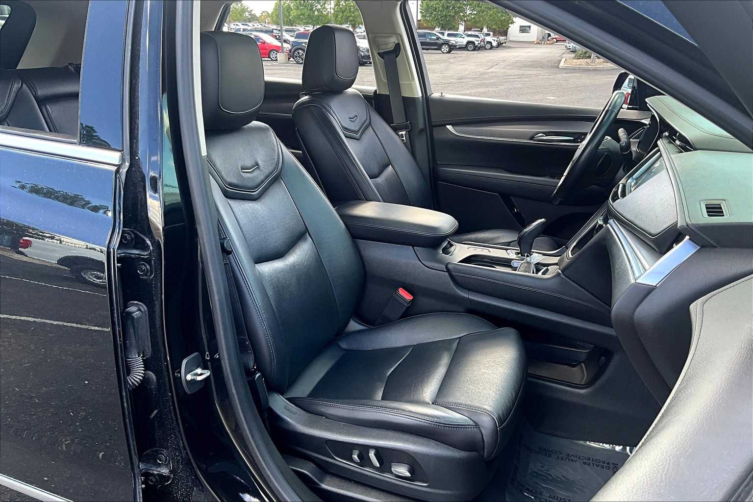 2019 Cadillac XT5 Luxury photo 6