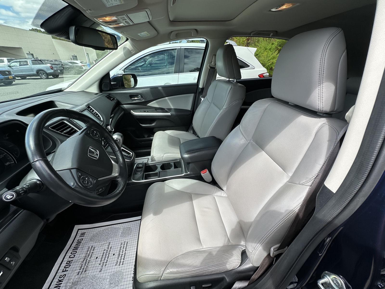 2016 Honda CR-V Touring photo 8