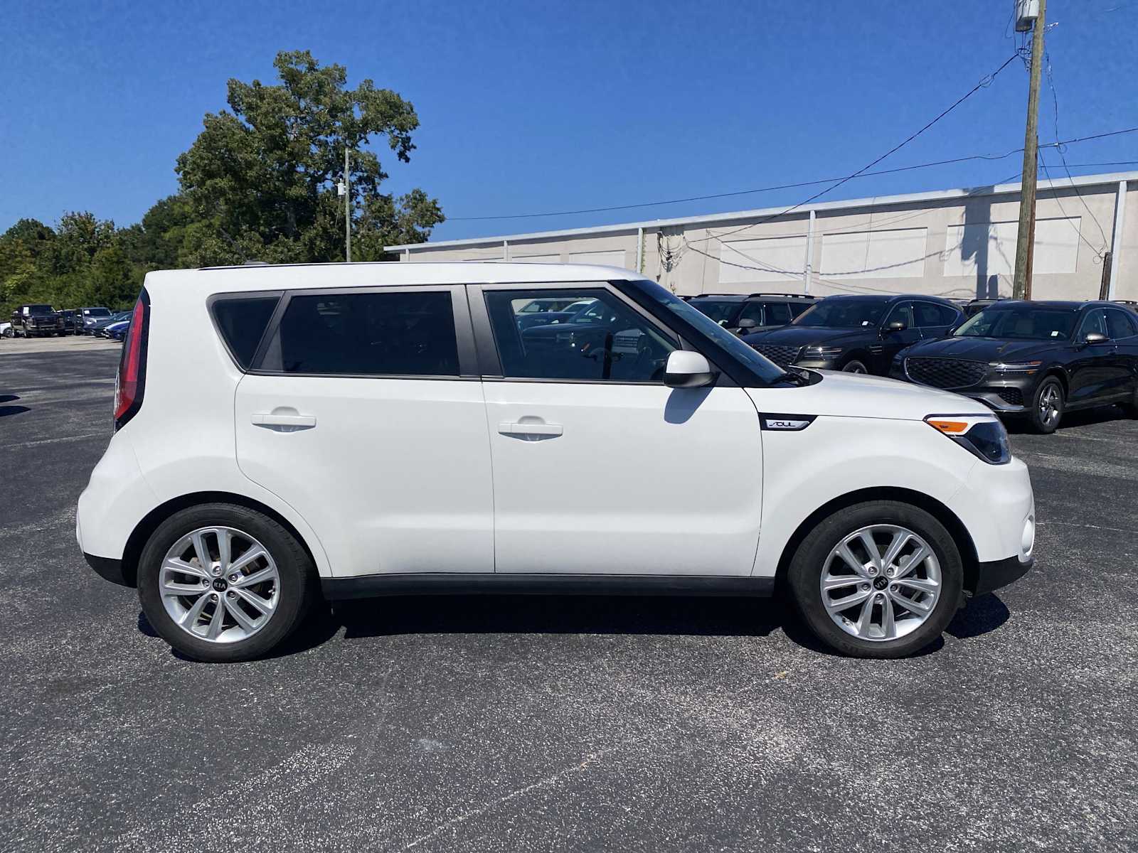 2017 Kia Soul Plus photo 2