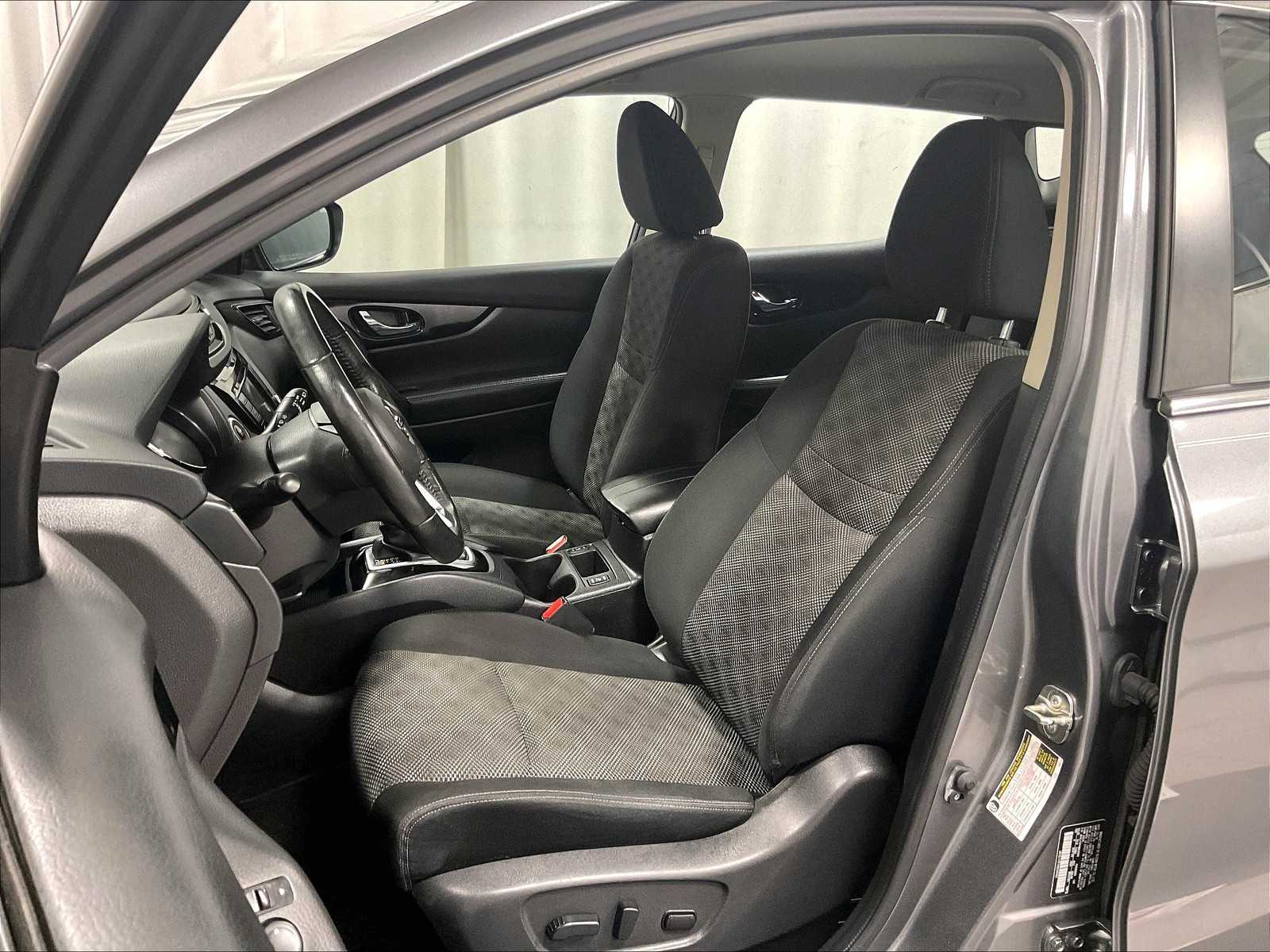 2019 Nissan Rogue Sport SV photo 10