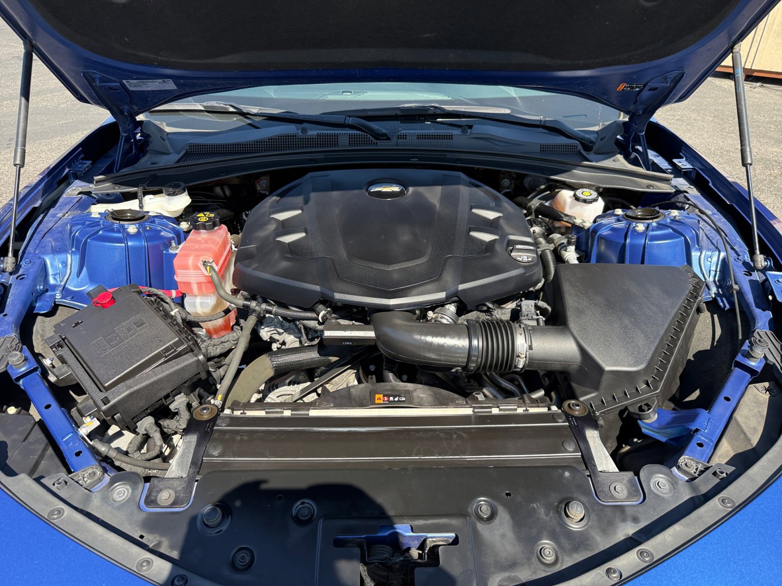 2023 Chevrolet Camaro 1LT photo 18