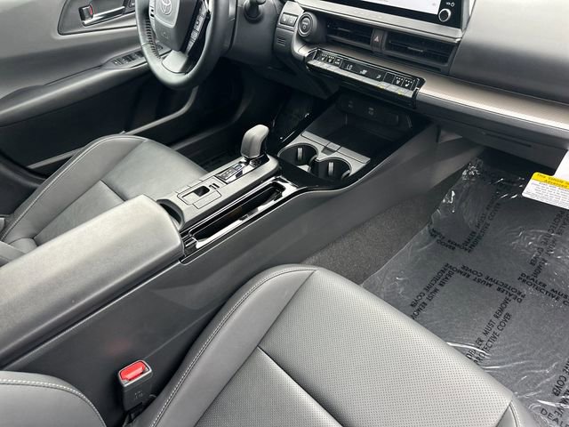 2024 Toyota Prius LE photo 15