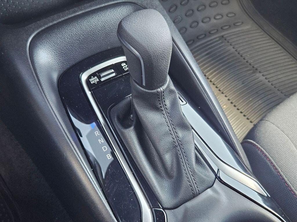 2023 Toyota Corolla SE photo 17