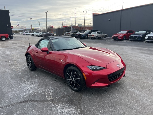 2025 Mazda MX-5 Miata Grand Touring's photo