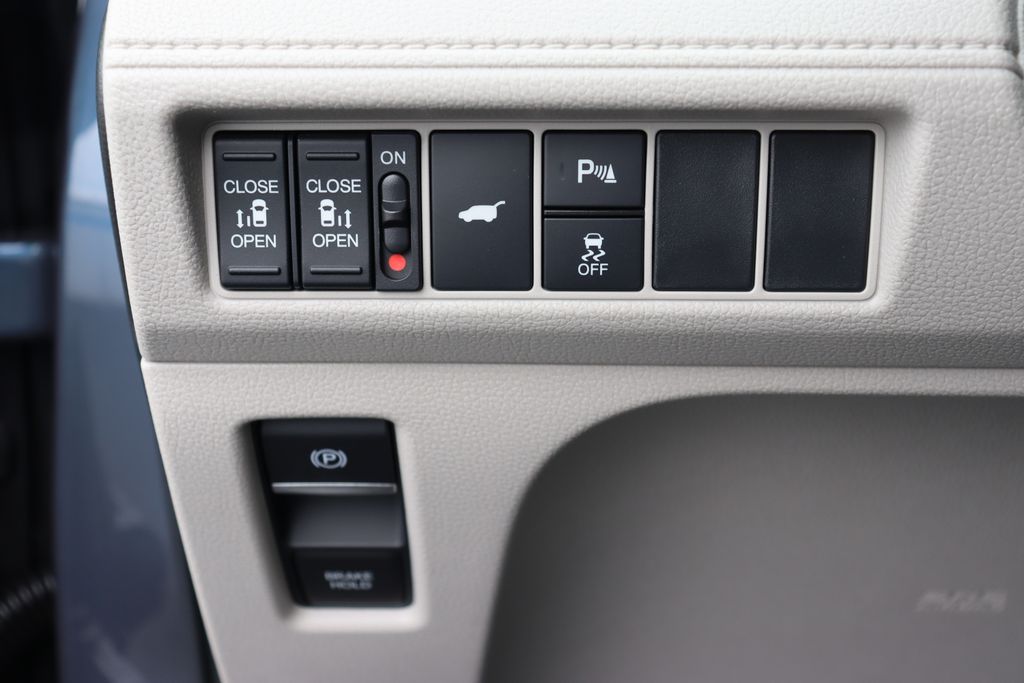 2026 Honda Odyssey Elite photo 29