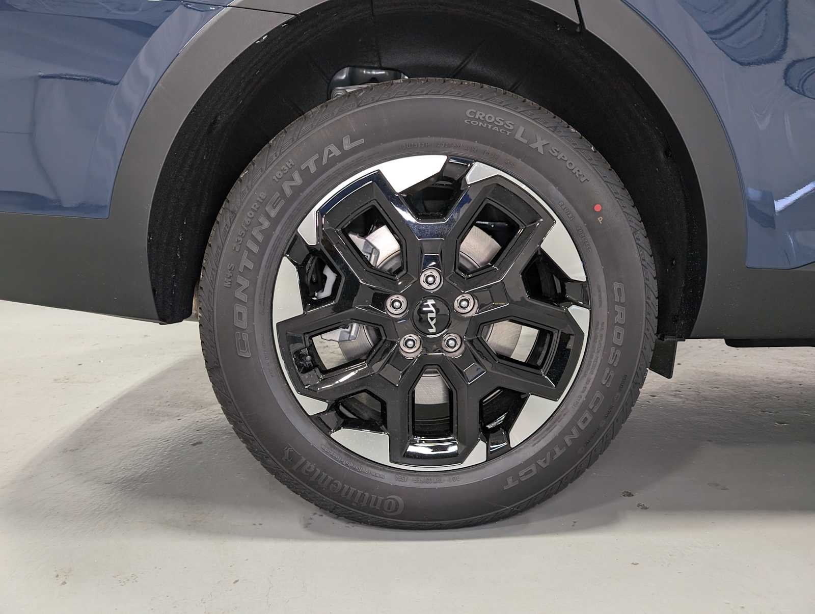 2026 Kia Sorento S photo 3
