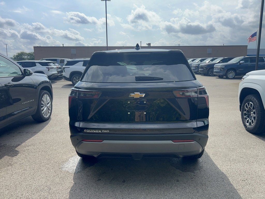 2026 Chevrolet Equinox LT photo 4