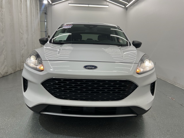 2022 Ford Escape SE photo 2