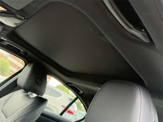 2023 Bmw 330e photo 3