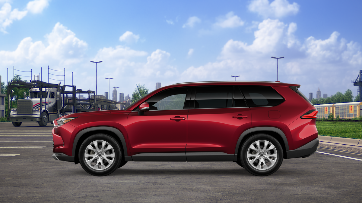 2026 Toyota Grand Highlander Limited AWD photo 2