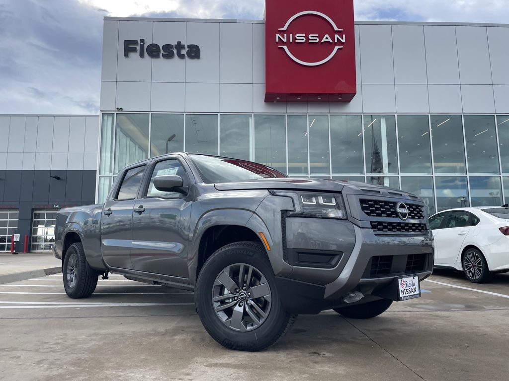 2026 Nissan Frontier SV's photo