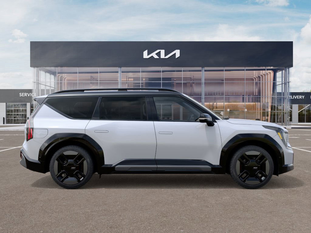 2026 Kia EV9 GT-Line photo 3