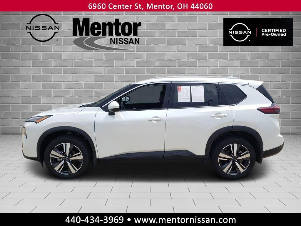 2024 Nissan Rogue SL photo 3