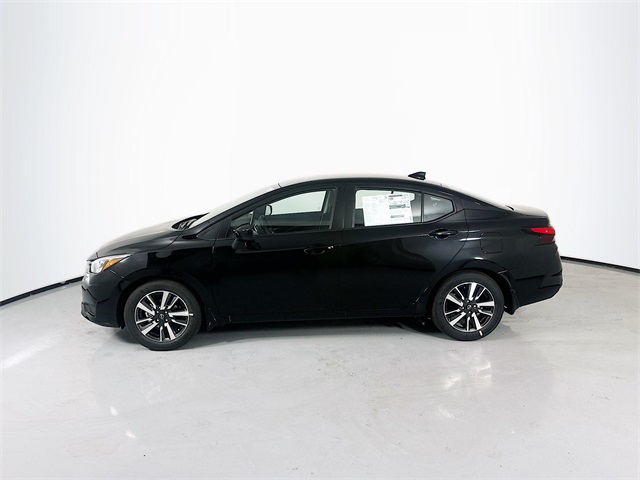 2025 Nissan Versa SV photo 4