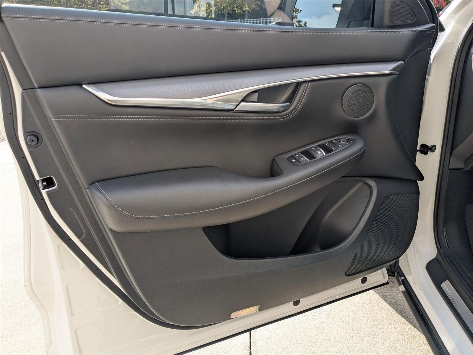 2023 Infiniti QX55 Luxe photo 11