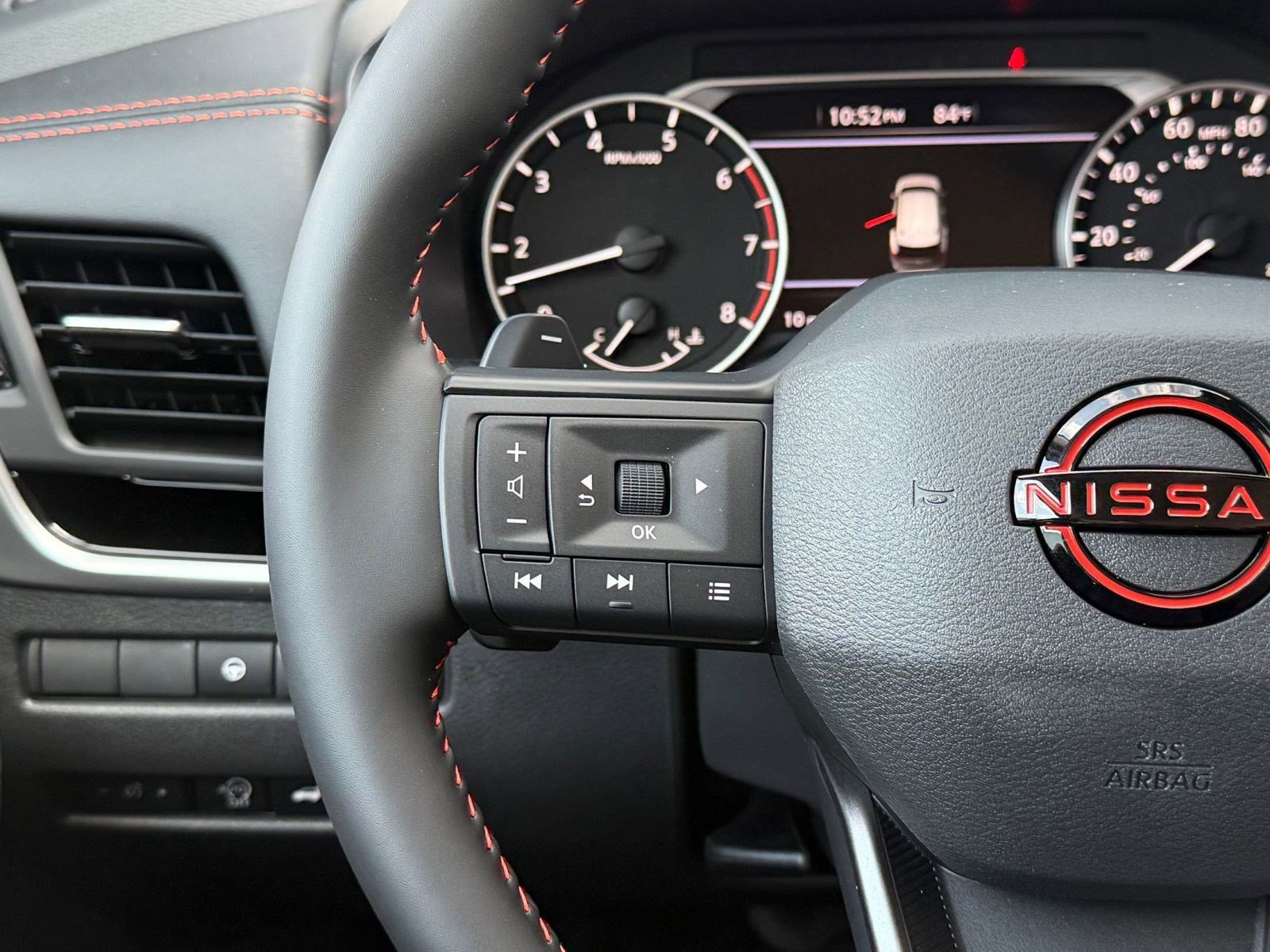 2026 Nissan Rogue SV photo 13