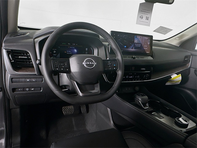 2026 Nissan Rogue Platinum photo 5