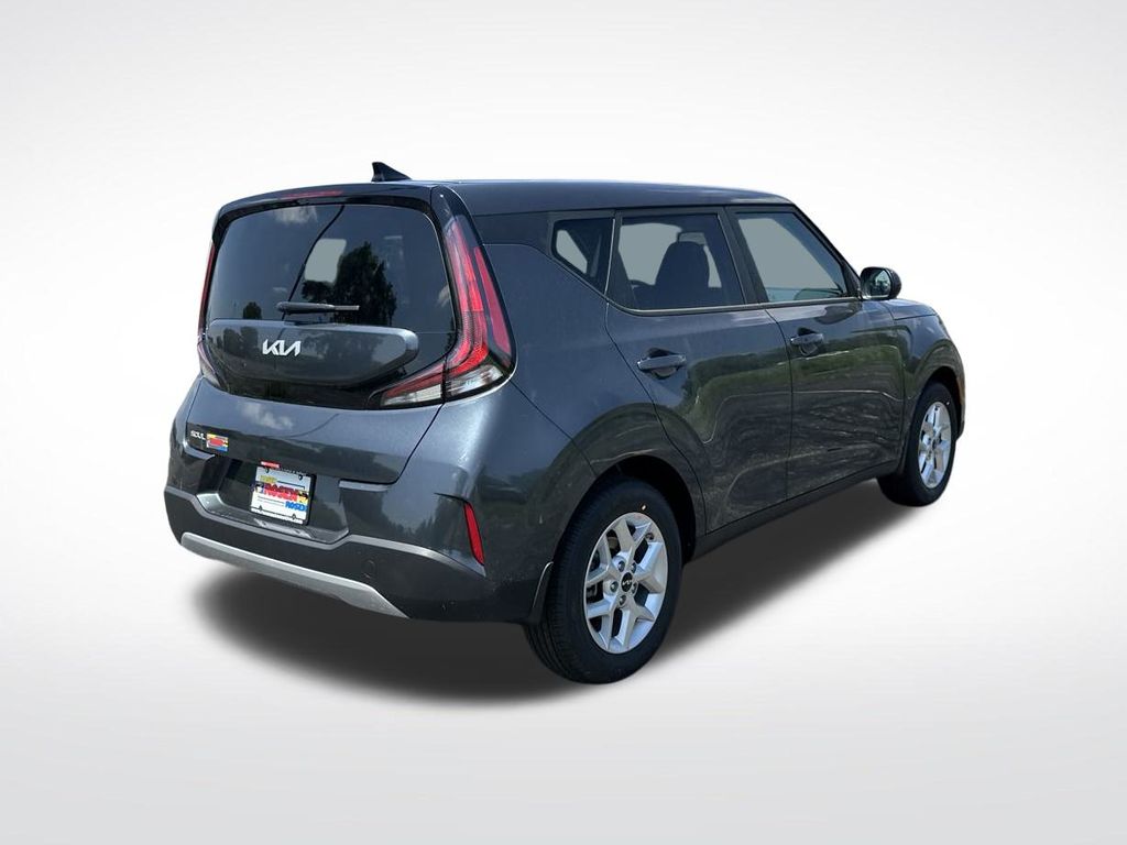 2025 Kia Soul S photo 2