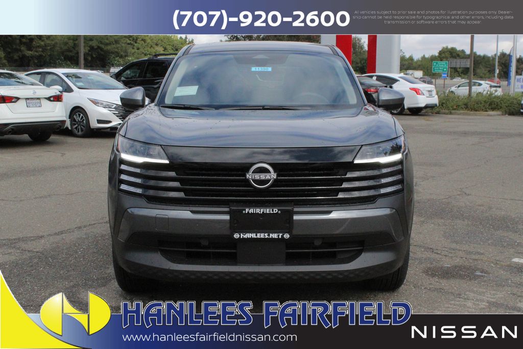 2025 Nissan Kicks SV photo 3