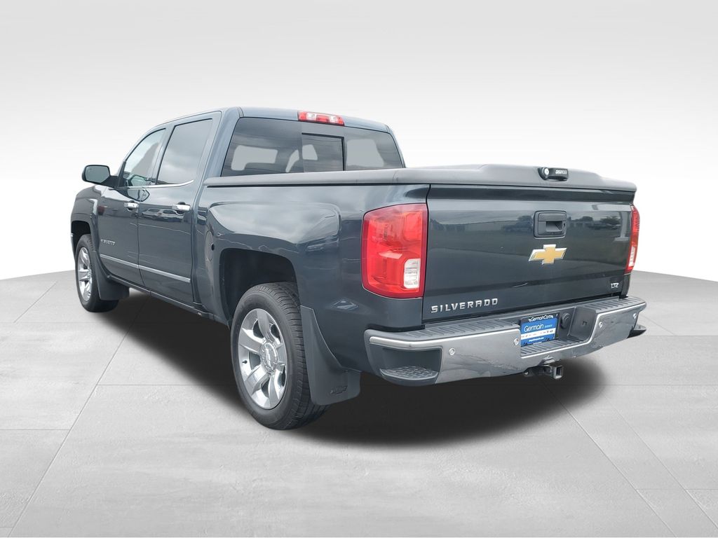 2018 Chevrolet Silverado 1500 LTZ photo 2