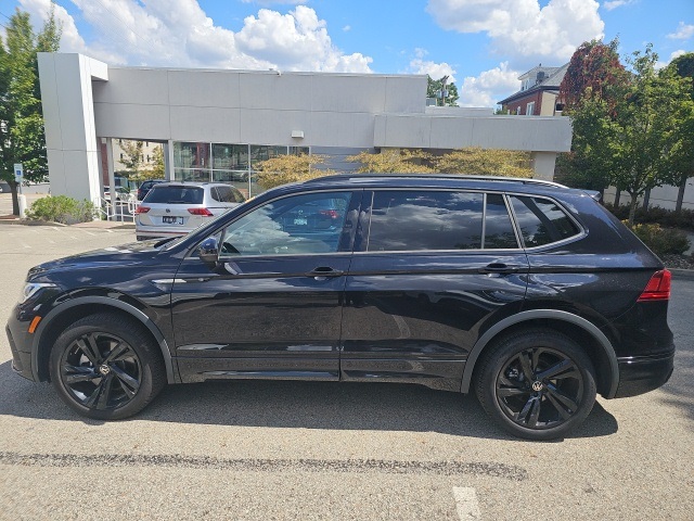 2024 Volkswagen Tiguan SE R-Line Black photo 6