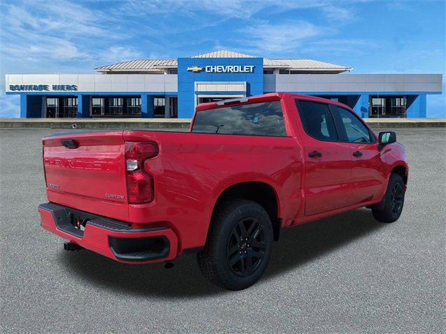 2025 Chevrolet Silverado 1500 Custom photo 3