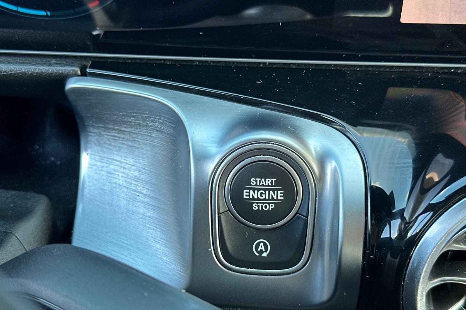 2021 Mercedes Benz GLB 250 photo 17