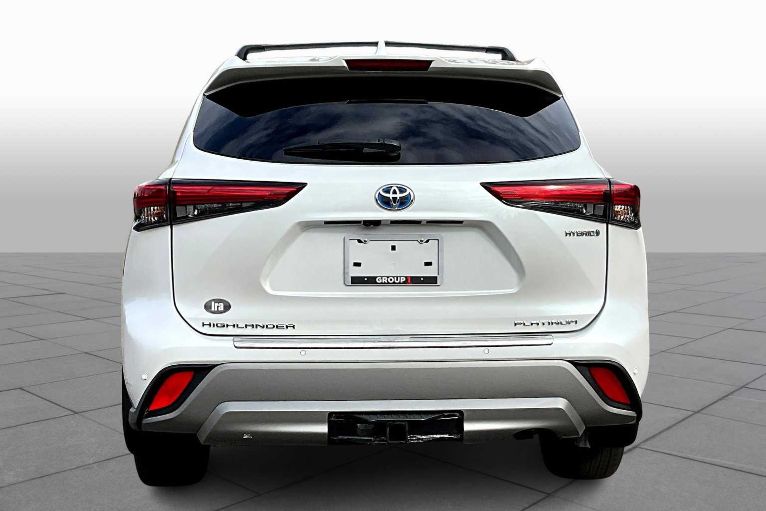 2023 Toyota Highlander Hybrid Platinum photo 4