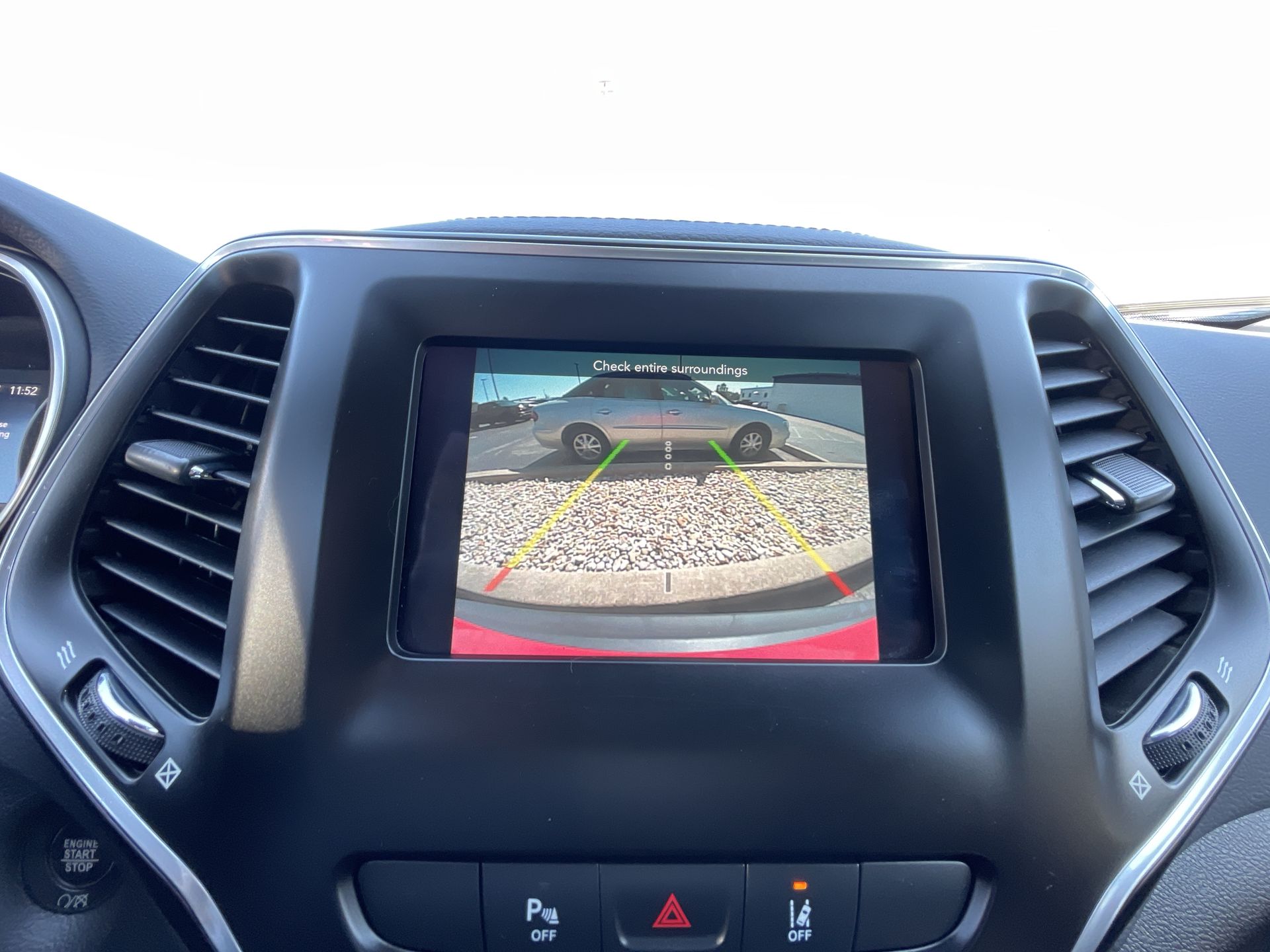 2021 Jeep Cherokee Latitude Lux photo 46
