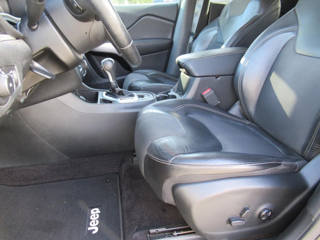 2018 Jeep Cherokee Latitude photo 14