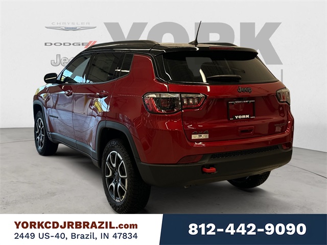 2026 Jeep Compass Trailhawk photo 3