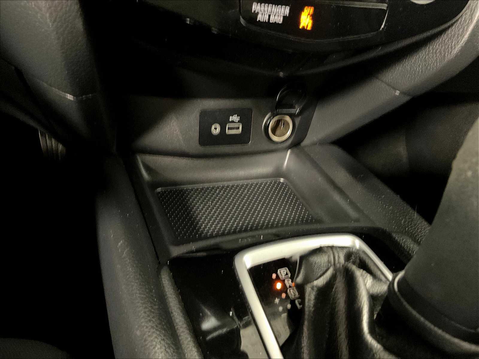 2019 Nissan Rogue SV photo 26